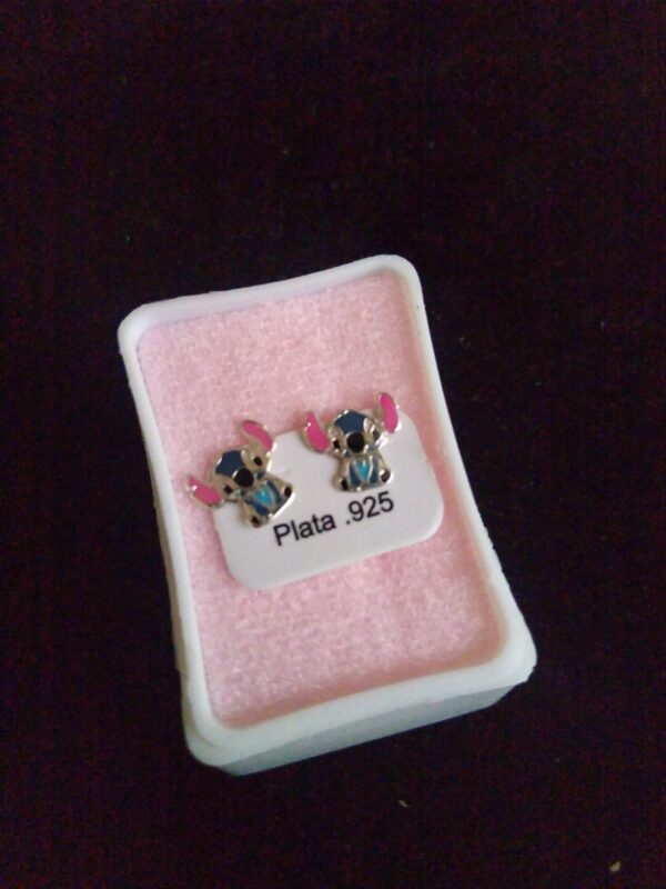 Broquel figura esmaltada plata .925