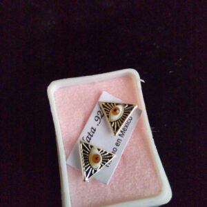 Broquel triangulo plata .925