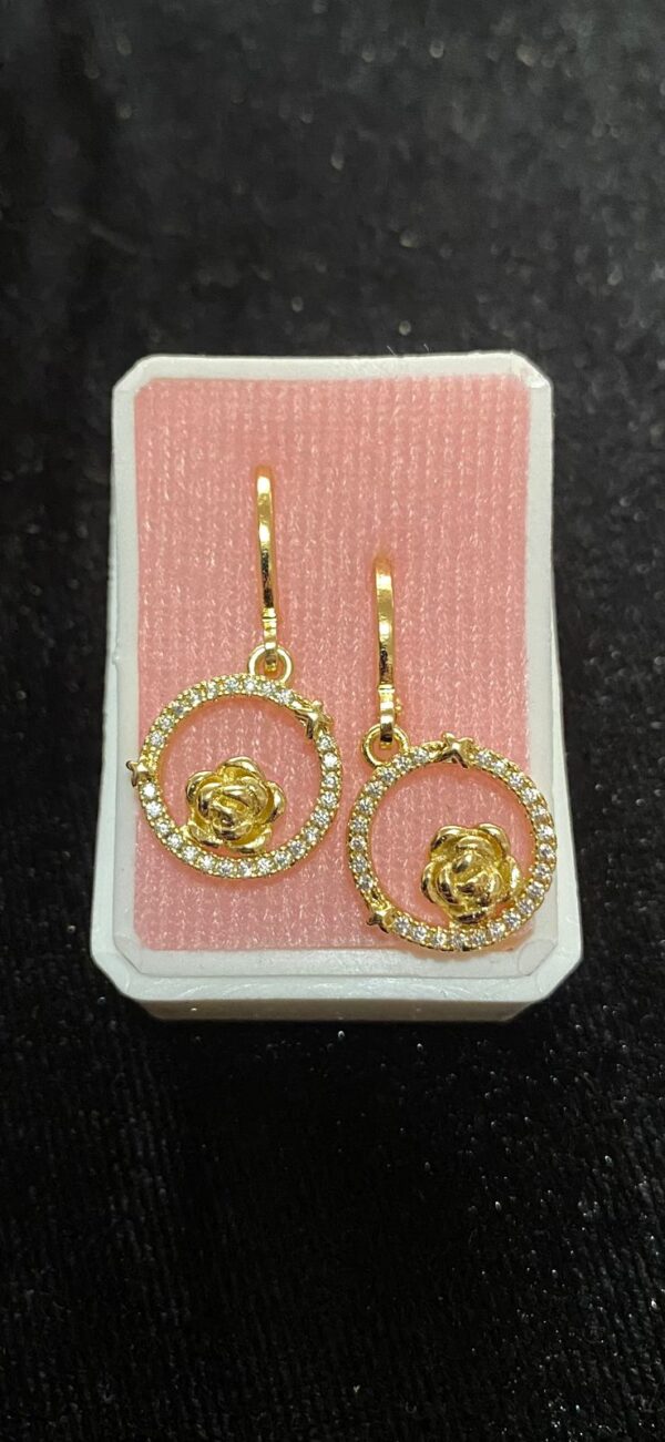 Arracada huggies oro laminado