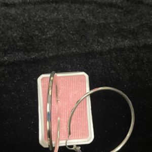 Arracada facetada oro laminado