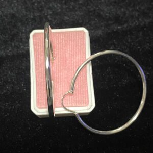 Arracada facetada oro laminado