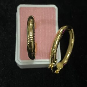 Arracada gruesa oro laminado