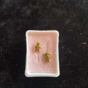 Broquel oro laminado