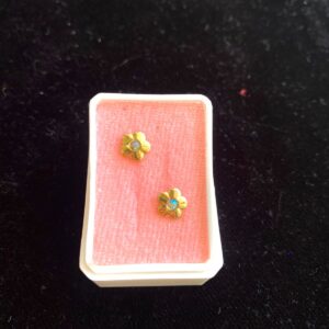 Broquel oro laminado