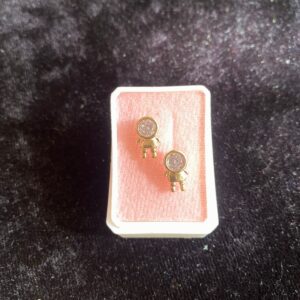 Arete poste mariposa oro laminado