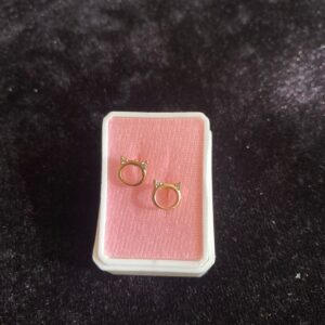 Arete poste mariposa oro laminado