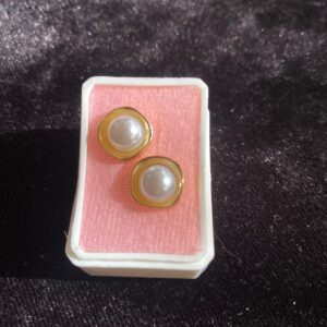 Broquel reforzado oro laminado