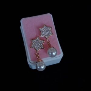 Arete poste mariposa oro laminado