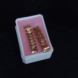 Arete poste mariposa oro laminado