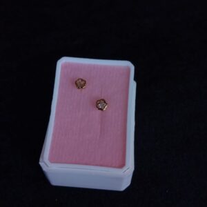 Broquel oro laminado