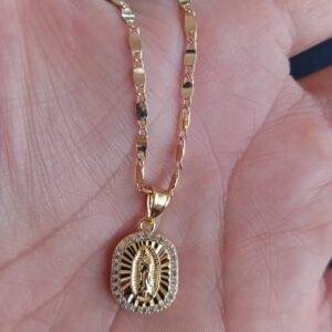 Medalla zirconia oro laminado