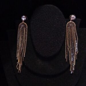 Arete largo oro laminado