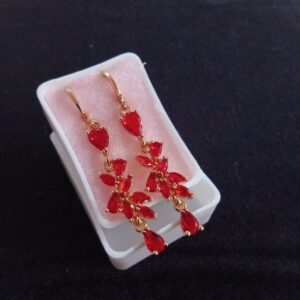Arete largo caja oro laminado