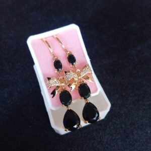 Arete largo caja oro laminado