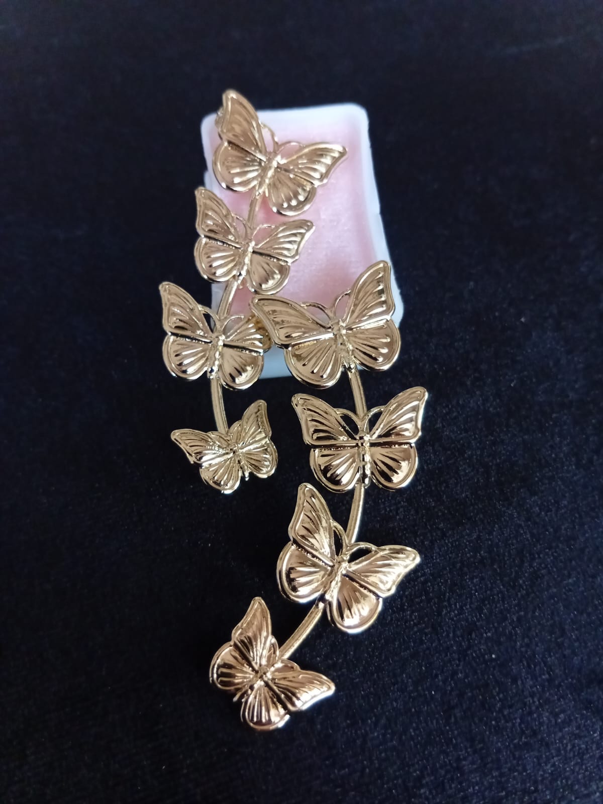 Arete tendencia oro laminado