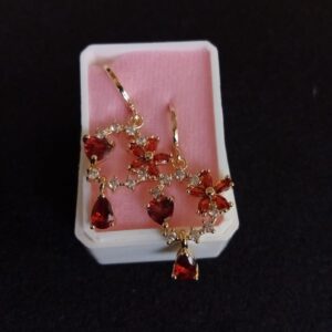 Arete largo caja oro laminado