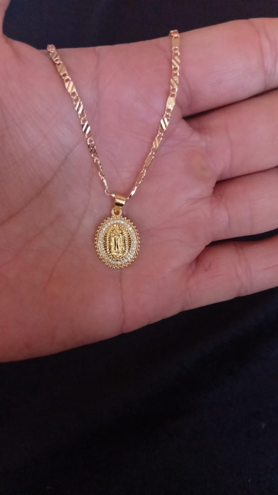 Medallas zirconia oro laminado