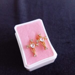 Arete poste mariposa oro laminado