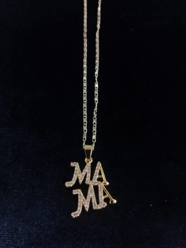 Dije mediano oro laminado