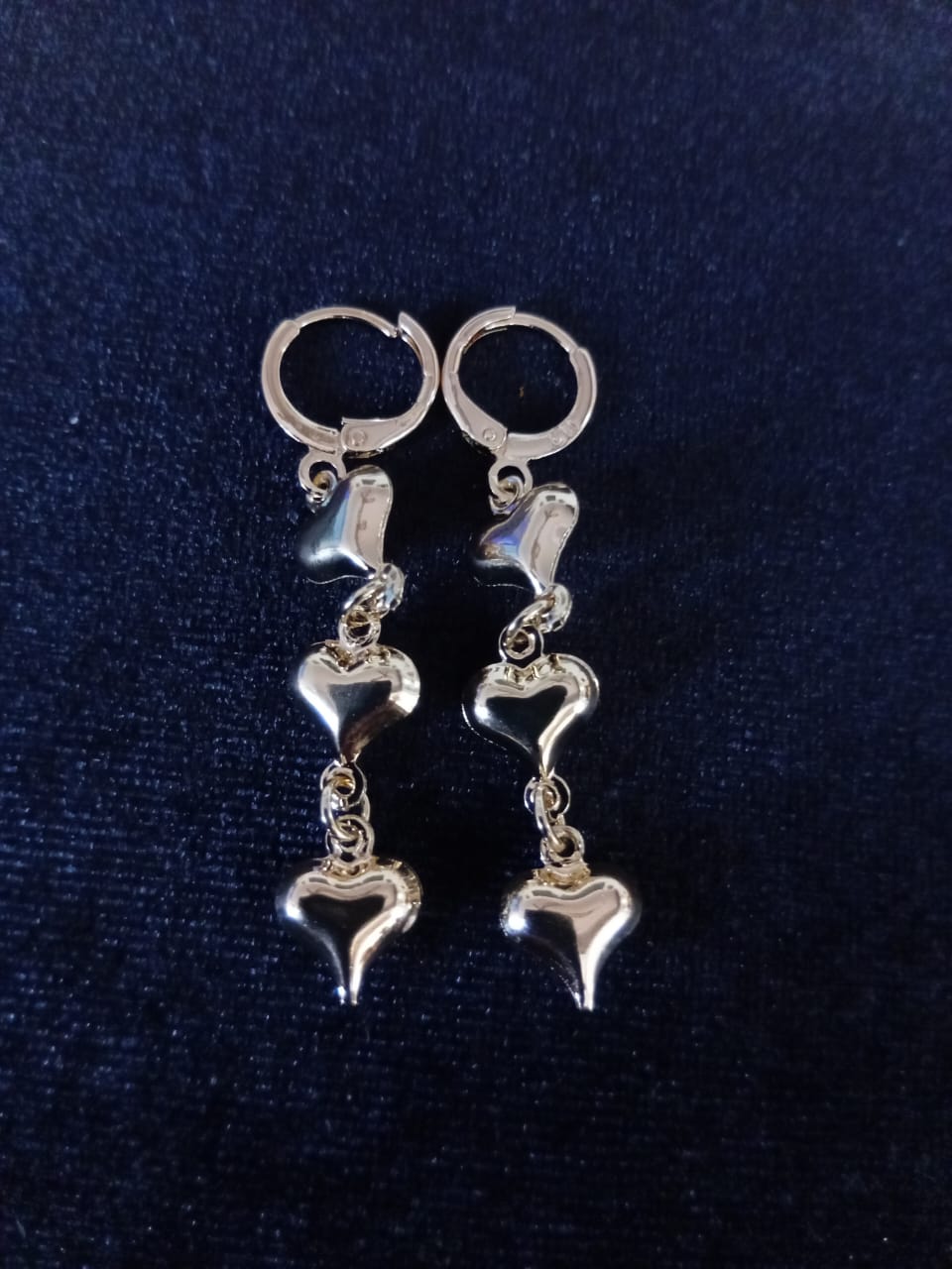 Arete largo oro laminado