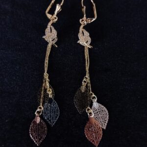 Arete largo oro laminado