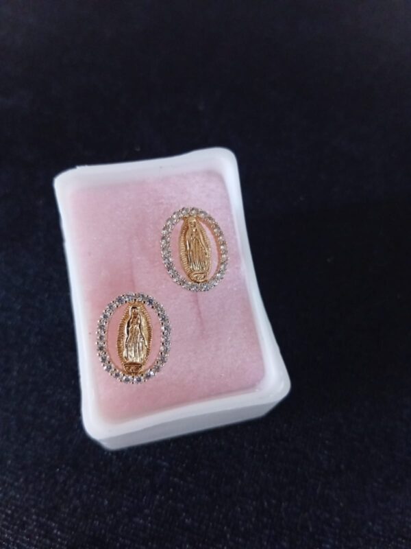 Arete poste mariposa oro laminado