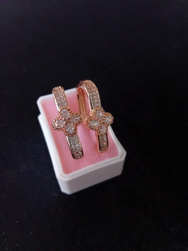 Arracada zirconia oro laminado