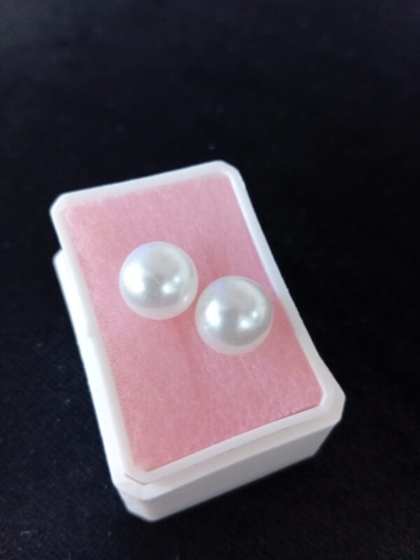 Broquel oro laminado