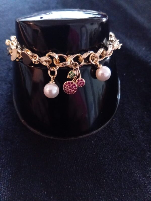 Pulsera con dije oro laminado