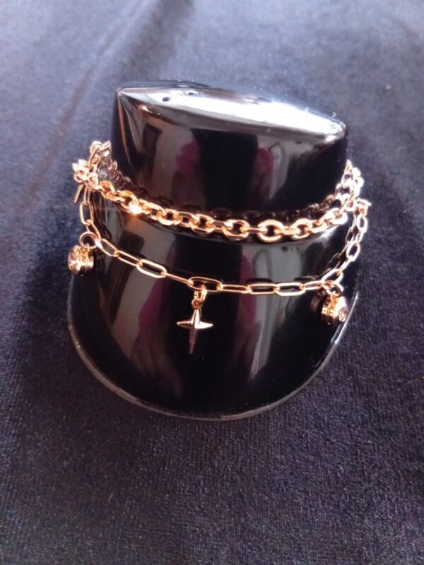 Pulsera religiosa oro laminado