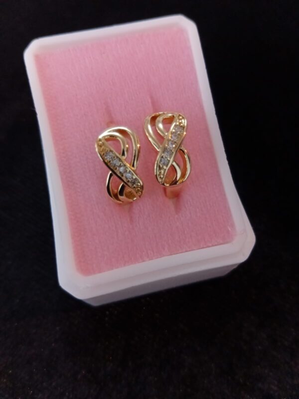 Arracada huggies oro laminado