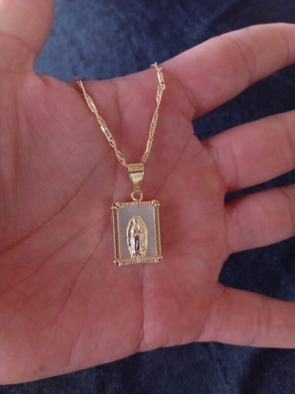 Medalla zirconia oro laminado
