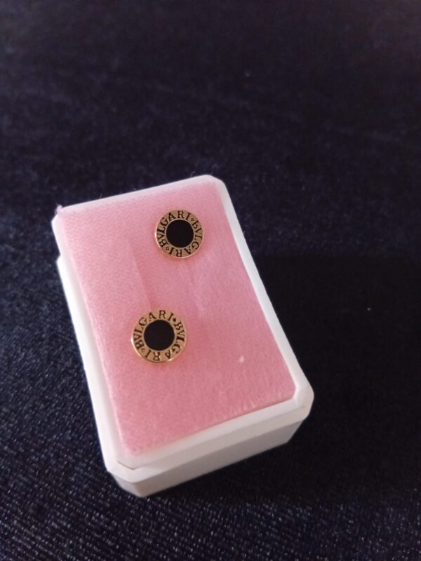 Arete poste mariposa oro laminado