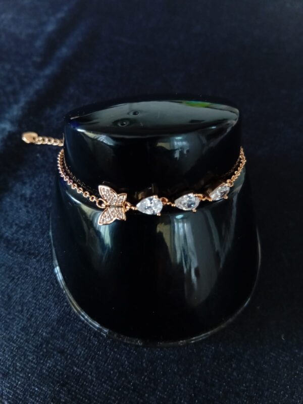 Pulsera delgada de zirconia oro laminado
