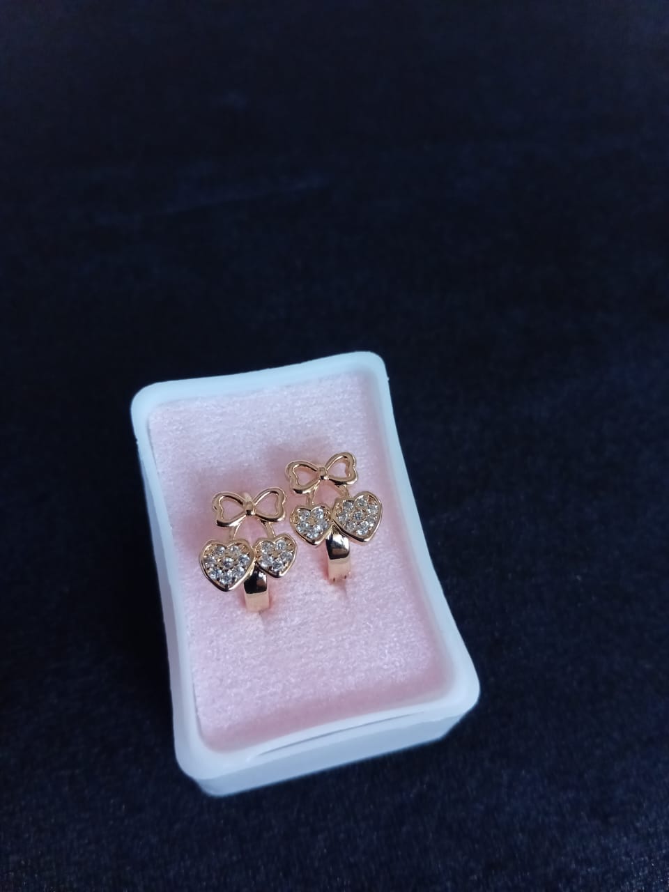 Arracada huggies oro laminado