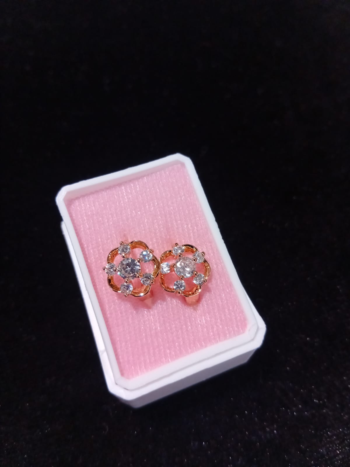 Arracada huggies oro laminado