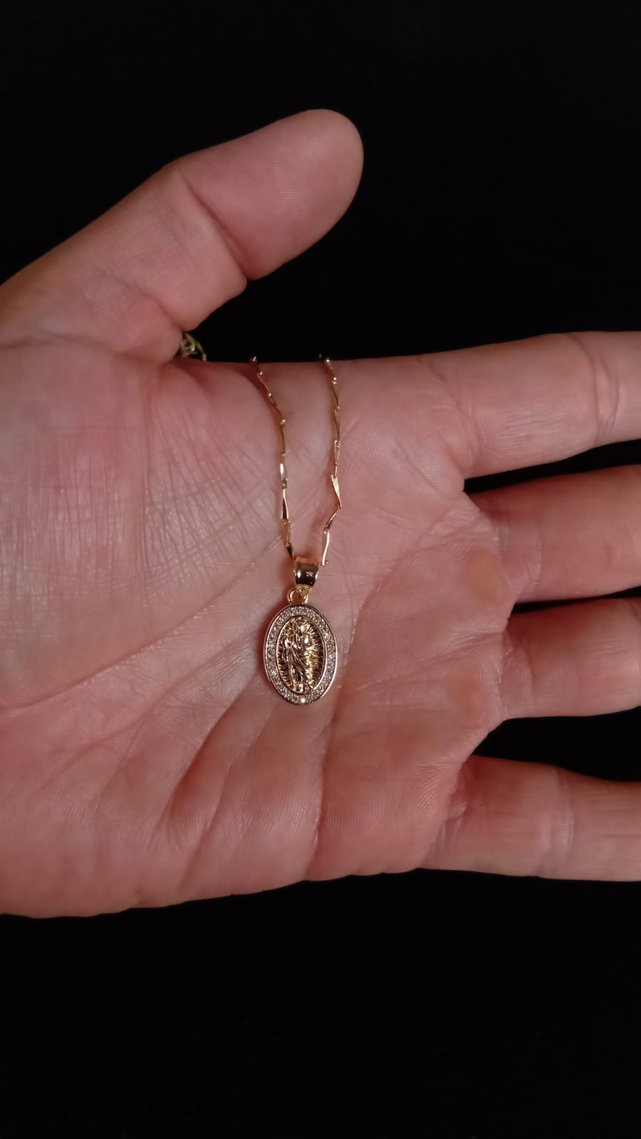 Medalla zirconia oro laminado