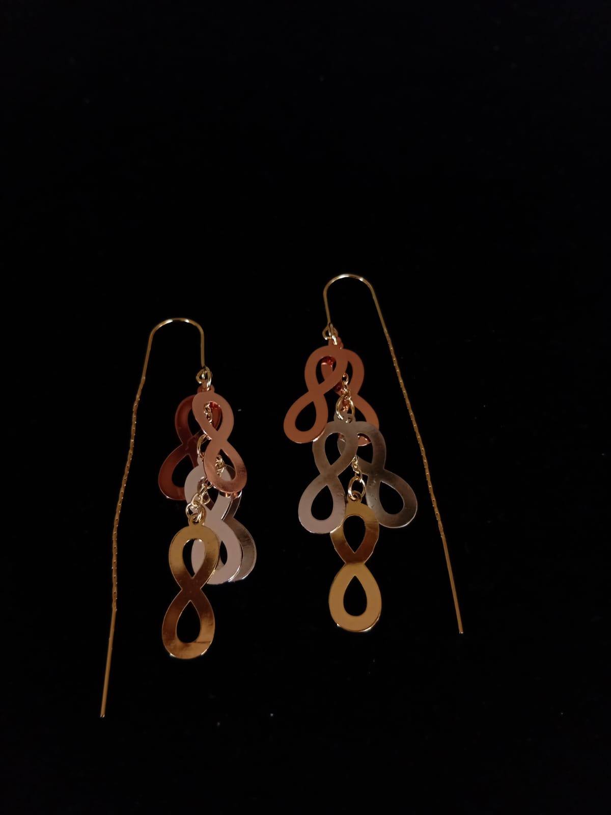 Arete largo oro laminado