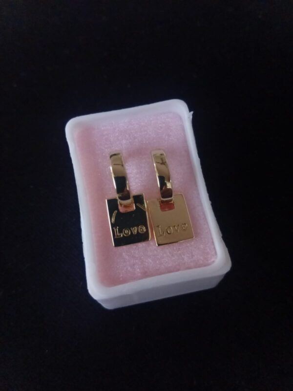 Arracada huggies oro laminado