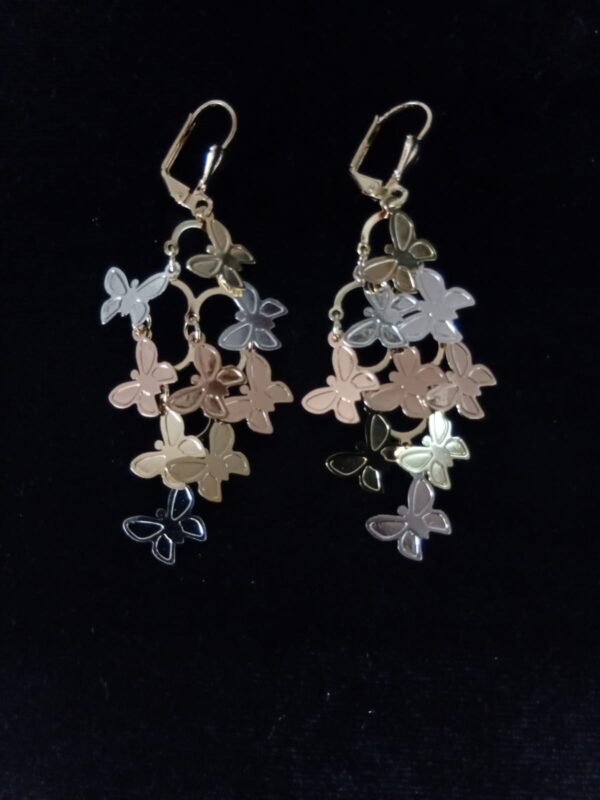 Arete largo oro laminado