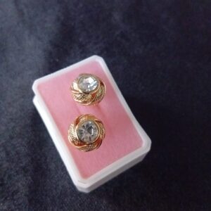 Arete poste mariposa oro laminado