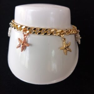 Pulsera con dije oro laminado