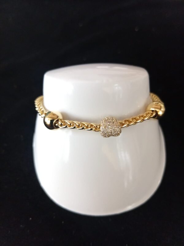 Pulsera con dije oro laminado