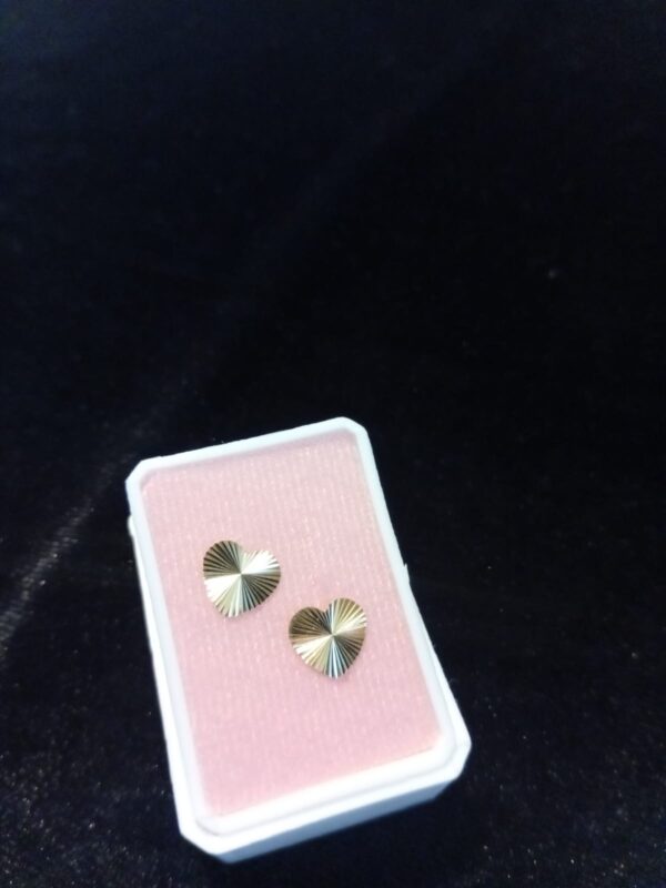 Broquel oro laminado