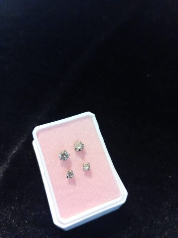 Broquel oro laminado