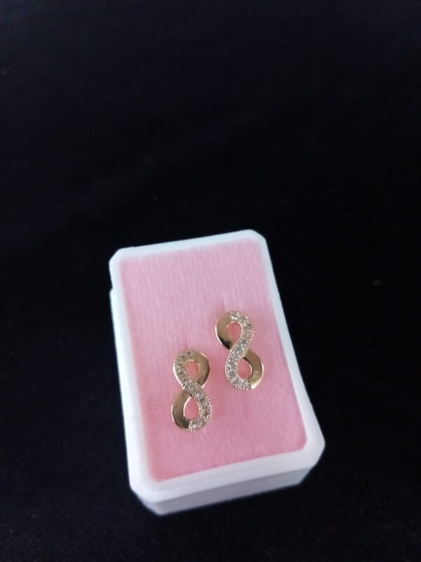 Broquel reforzado oro laminado