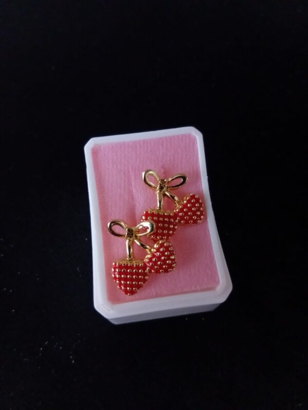Arete poste mariposa oro laminado