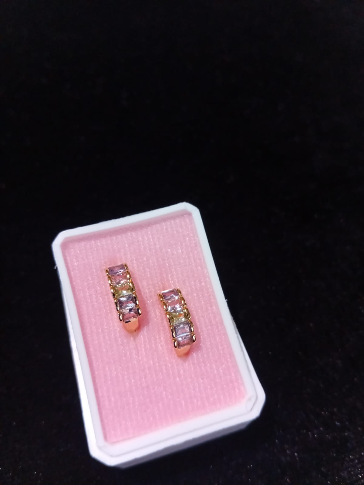 Arracada huggies oro laminado