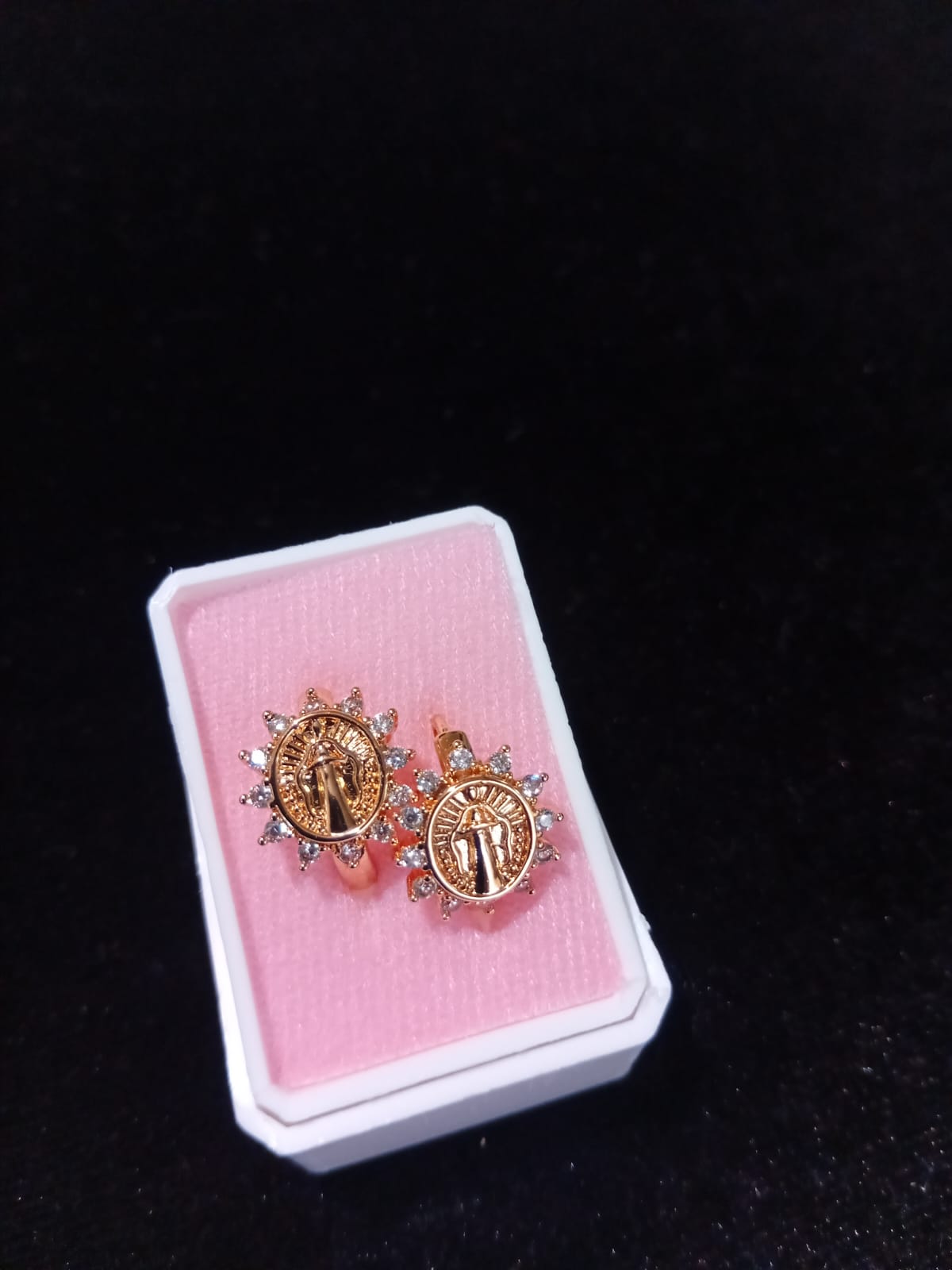 Arracada huggies oro laminado