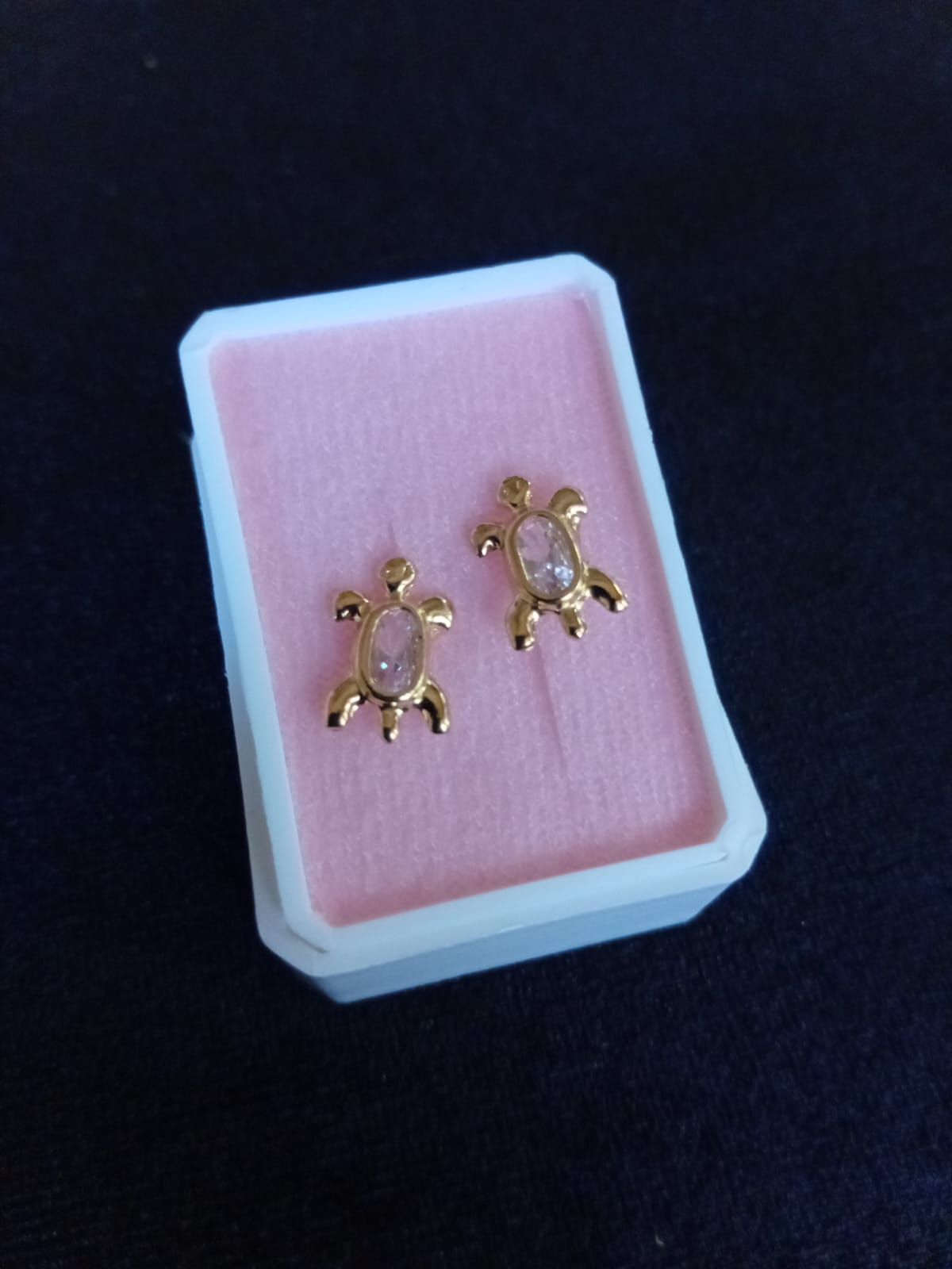 Broquel oro laminado